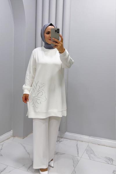 Takım ikili Yonca Beyaz