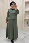 Takım etekli Elif Yeşil